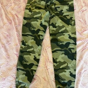 Wonder Nation Green Camouflage Kids Bottoms